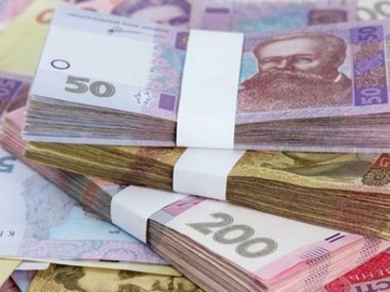 Дефицит Госбюджета составляет почти 33 млрд грн