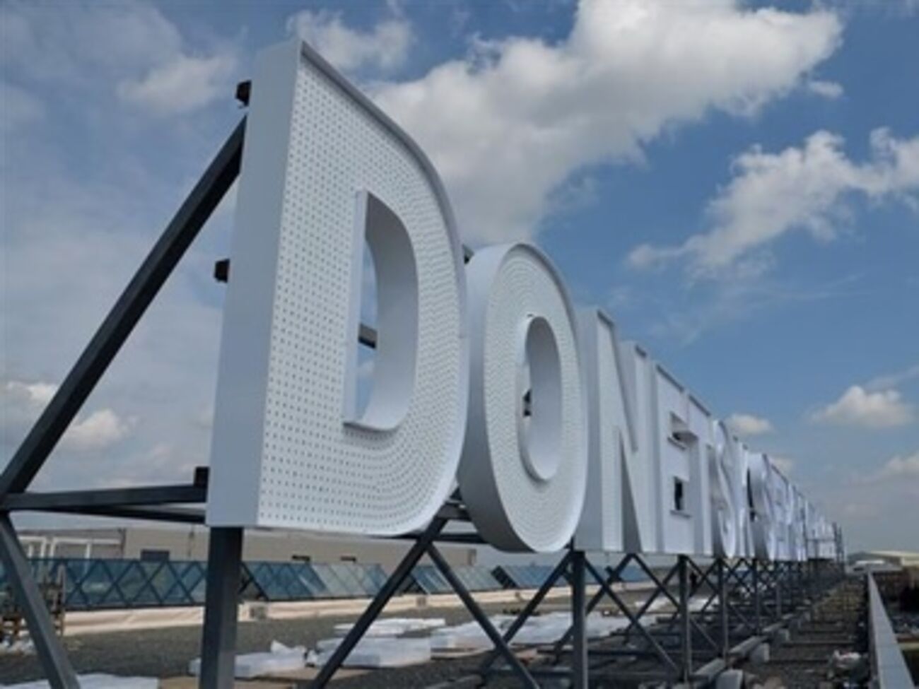 В Донецке террористы ежедневно возобновляют обстрелы