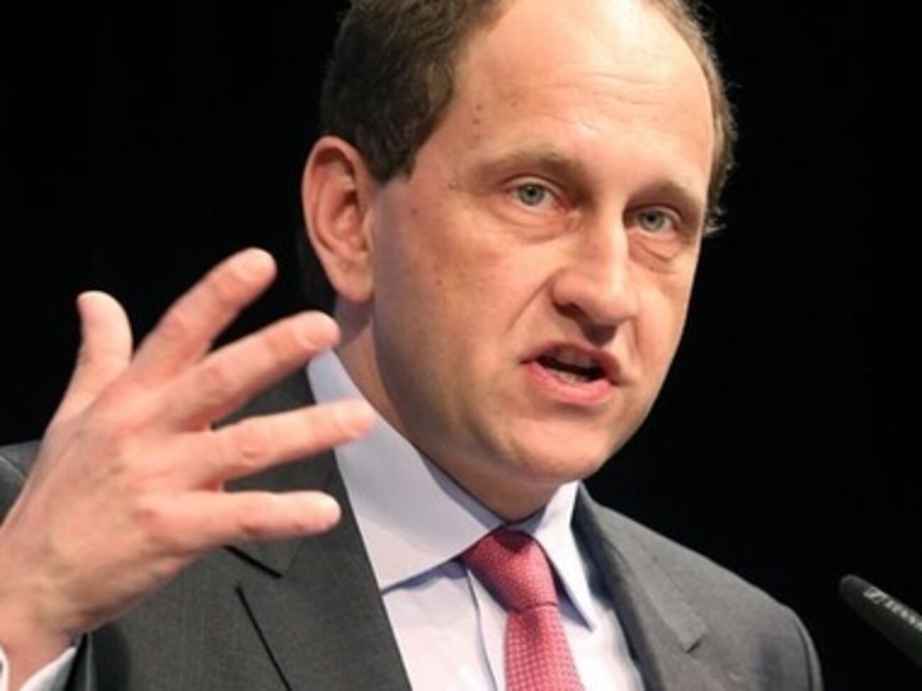 Ламбсдорфф считает, что доверять российскому руководству – очевидная ошибка