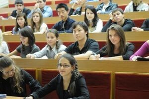 Некоторые иностранные студенты не сдали итоговые экзамены из-за вынужденного сокращения семестра в зоне АТО