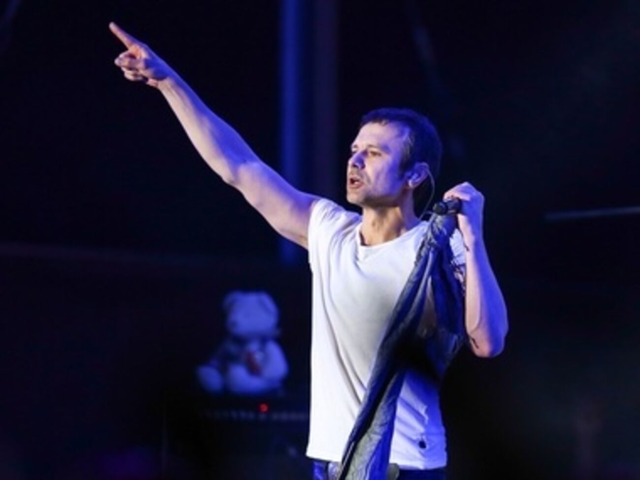 Вакарчук считает запрет на въезд крайней мерой