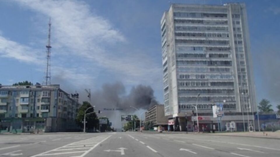 Луганск серьезно пострадал в результате обстрелов