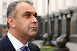 Начало учебного года для первокурсников на Донбассе могут отложить на месяц