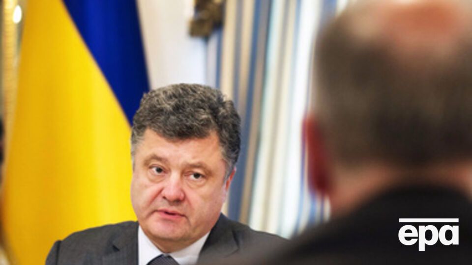 Порошенко отметил, что в результате успешных действий силовиков зона АТО сократилась на три четверти