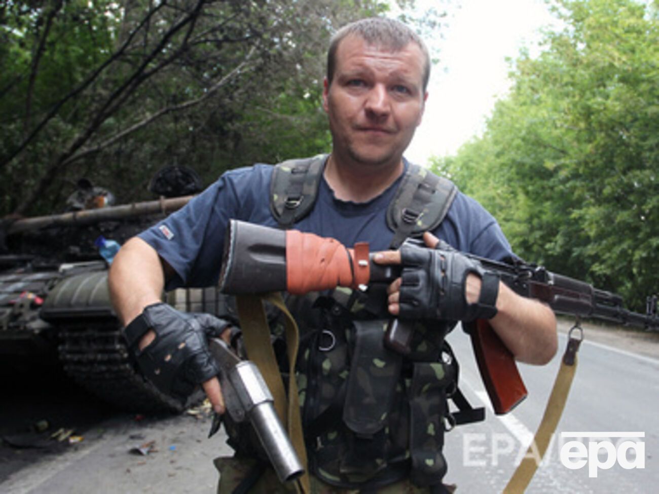 Боевики уничтожают станции и пути