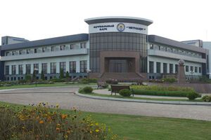 Базу "Металлурга" заняли террористы