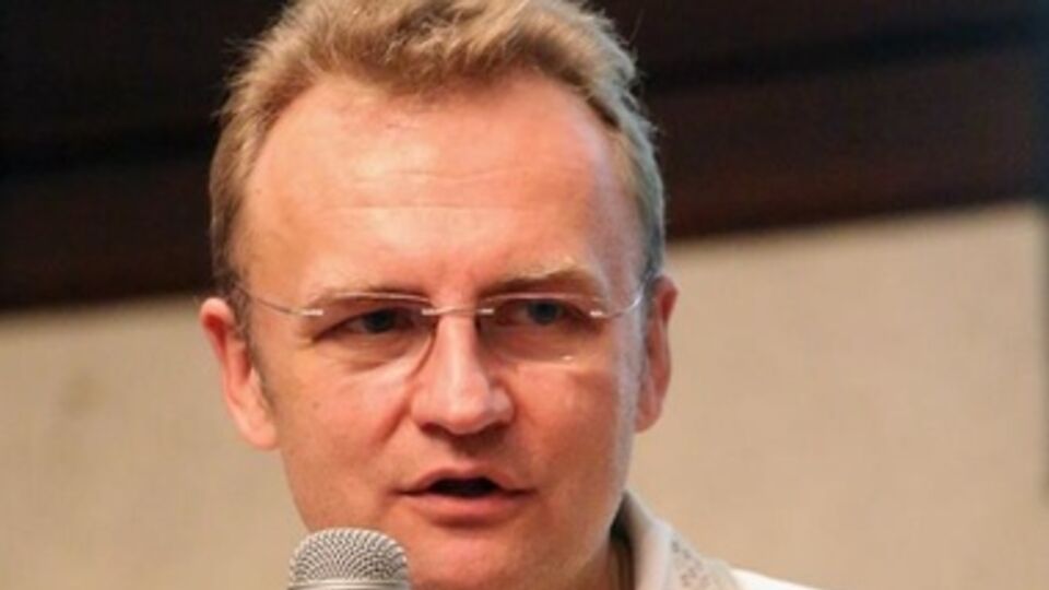 Андрей Садовый: Сегодня нет в городе более важного дела, чем помощь ребятам, которые находятся на передовой