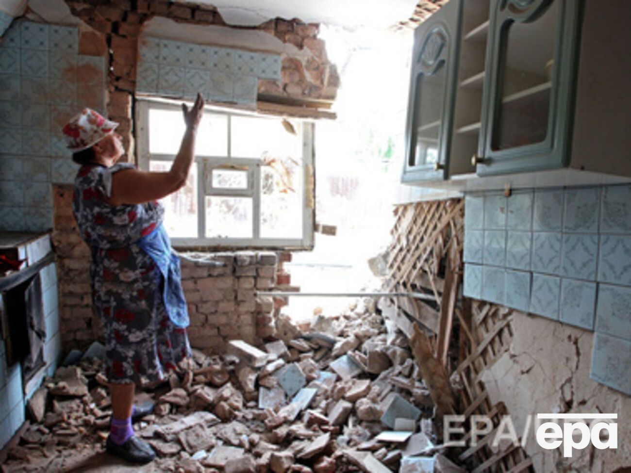 Ахметов решил помогать землякам