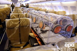 Испания направила в Либерию медицинский самолет, чтобы забрать больного вирусом священника