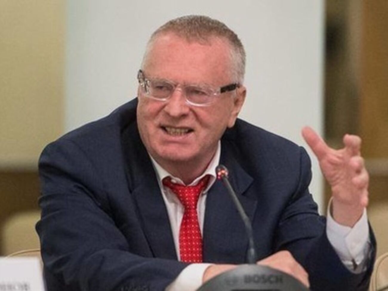 Украинские власти ждут Жириновского