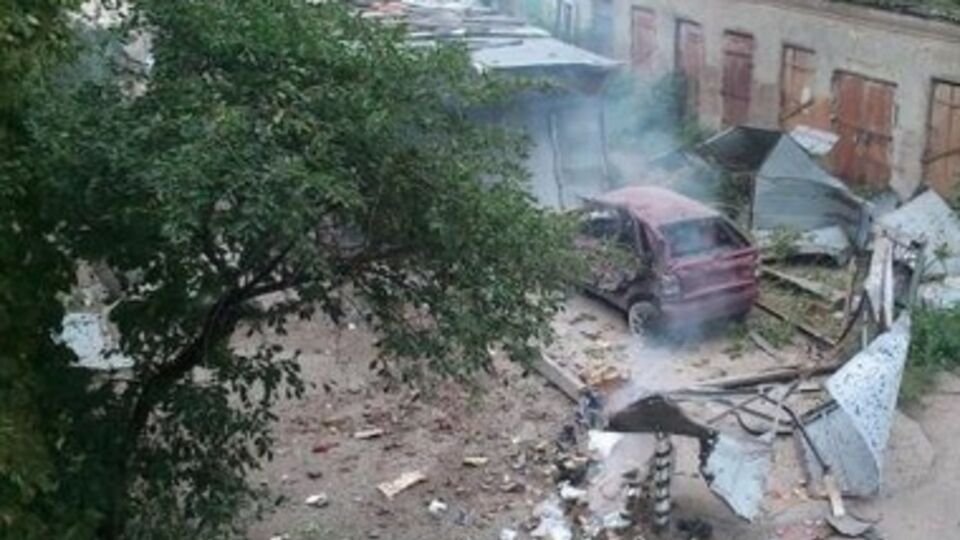 Луганск ночью подвергся обстрелу