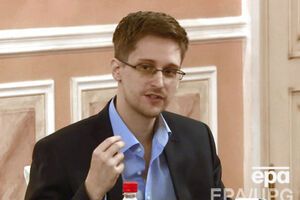Сноуден может выезжать за границу на срок не более трех месяцев