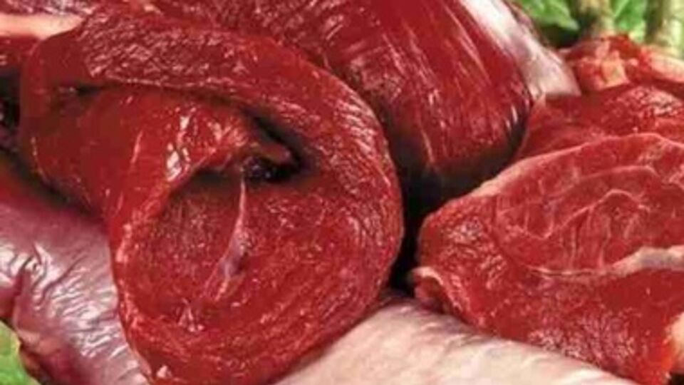 В ЕС расстроены из-за того, что Россия не будет импортировать мясо, молочную продукцию и овощи из западных стран