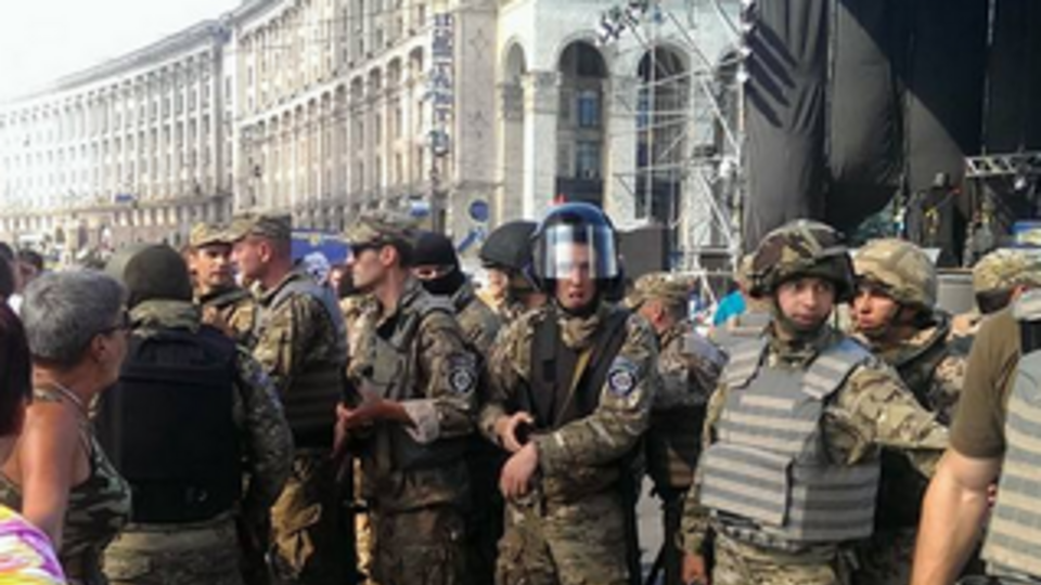 "Правый сектор" считает силовой разгон Майдана ошибкой