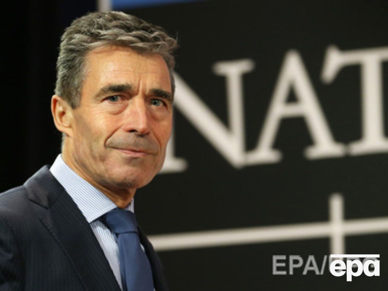 Андерс Фог Расмуссен: Россия продолжает стягивать войска к границе с Украиной