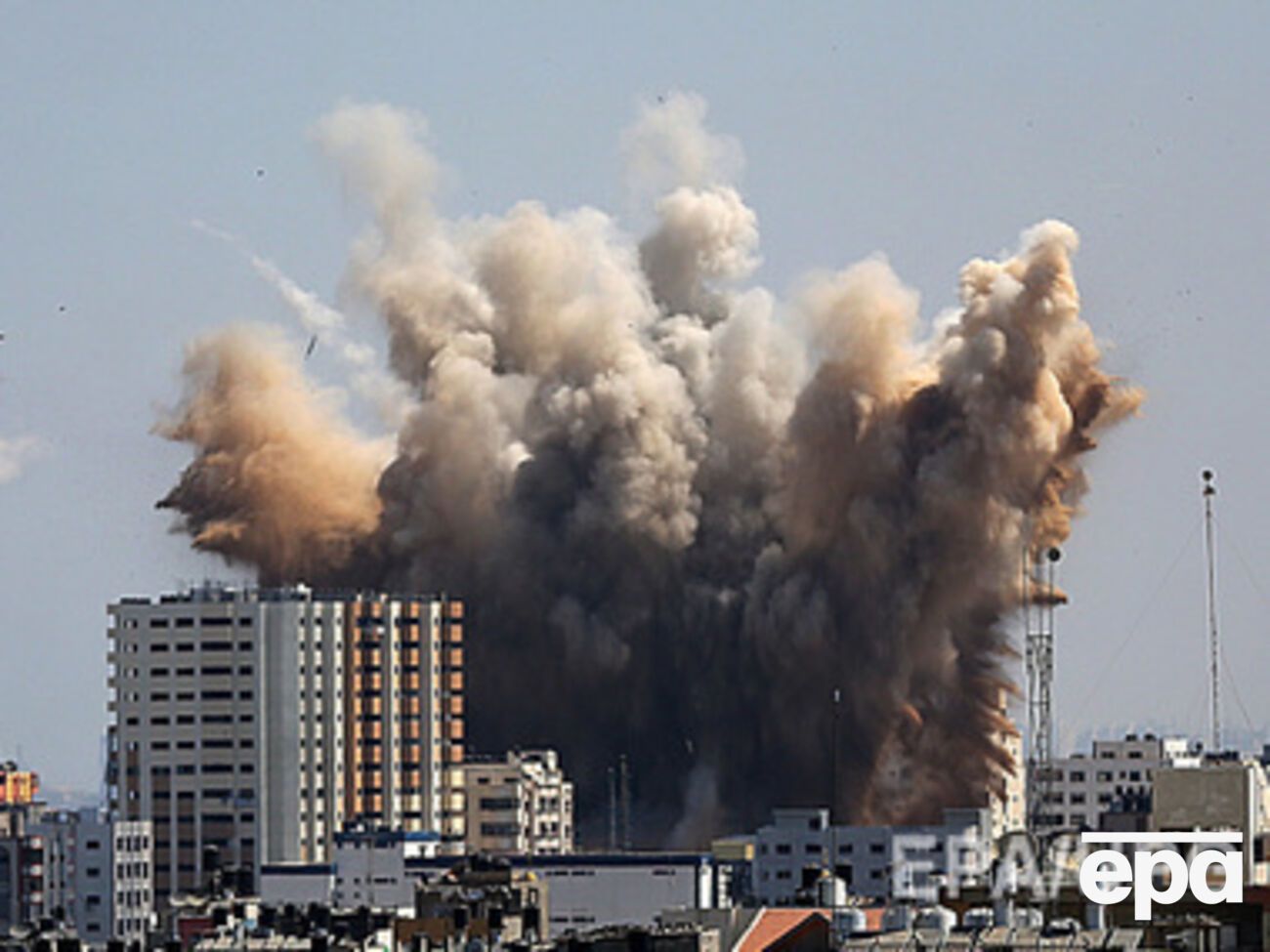 Израиль возобновил обстрелы сектора Газа