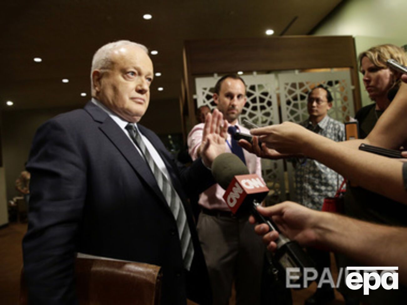 Гэри Куинлэн: Ни одна страна не может принять ситуацию, когда вооруженные повстанцы захватывают контроль над ее территорией