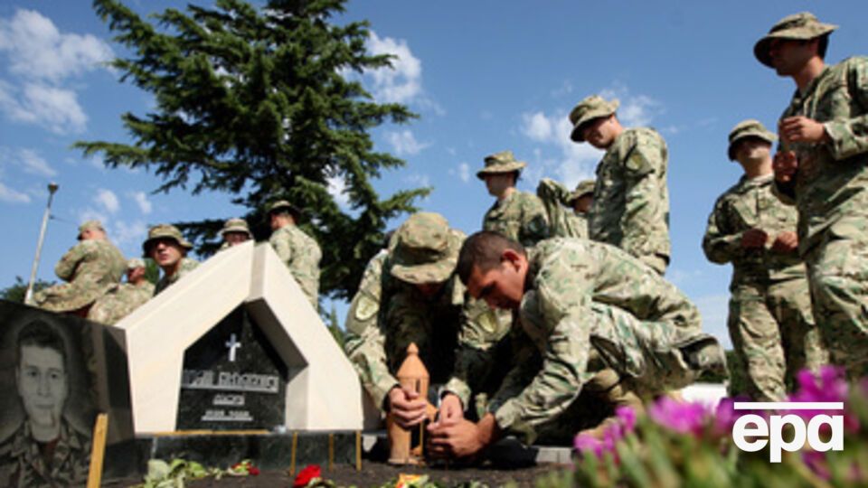 В Грузии почтили память погибших в войне с Россией. Фоторепортаж