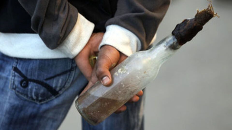 На Майдане изъято более 60 бутылок с коктейлями Молотова