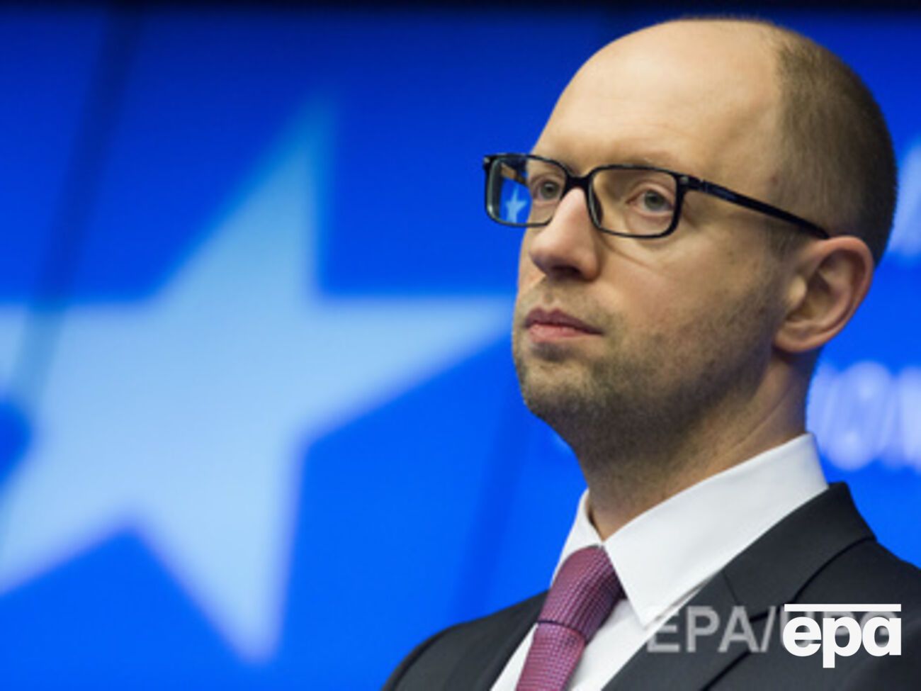 Яценюк поручил организовать социальную защиту украинских военных