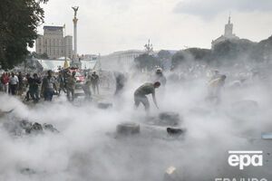 Сегодня центр Киева тушили и расчищали