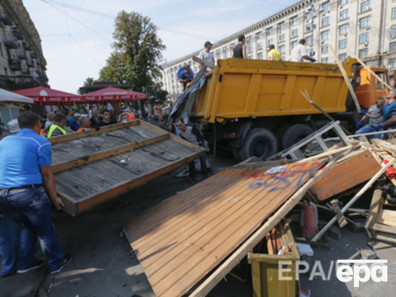 В центре Киева сегодня прошла генеральная уборка