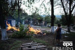 В результате обстрелов в городе возникают пожары