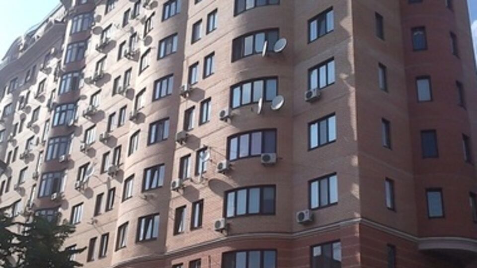 Министр спорта обзавелся дорогими апартаментами и авто Lexus