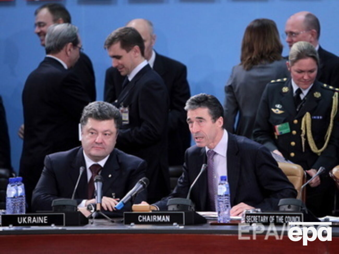 Украину на саммите представит президент