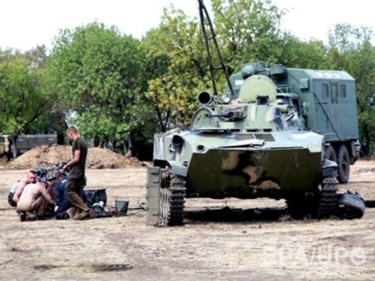 Псковские десантники оставили украинской армии БМД