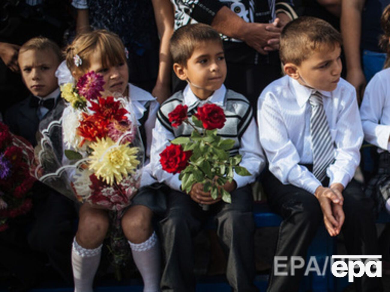 Школьников привезли для того, чтобы отснять сюжет для российских телеканалов