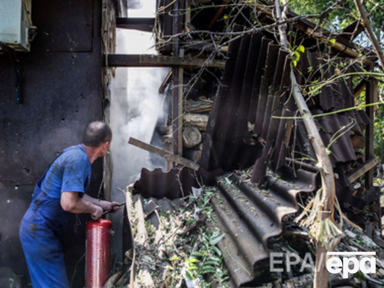 Жители Донецка опять слышат звуки канонады