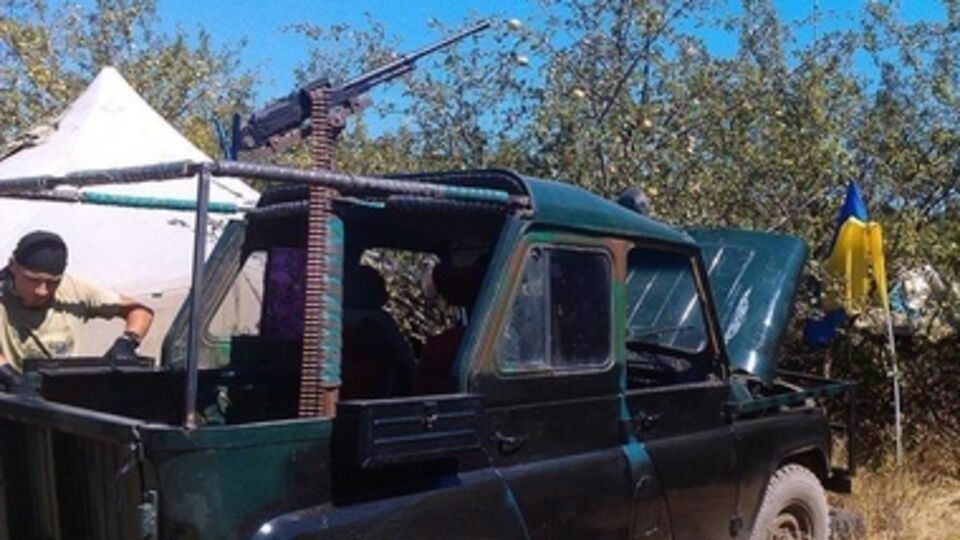 Один из результатов работы волонтеров. Машина, которую харьковчане передали разведчикам 93-й бригады