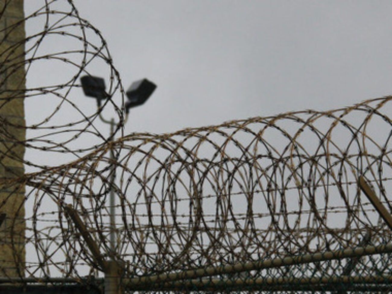 В донецких колониях заканчивается продовольствие