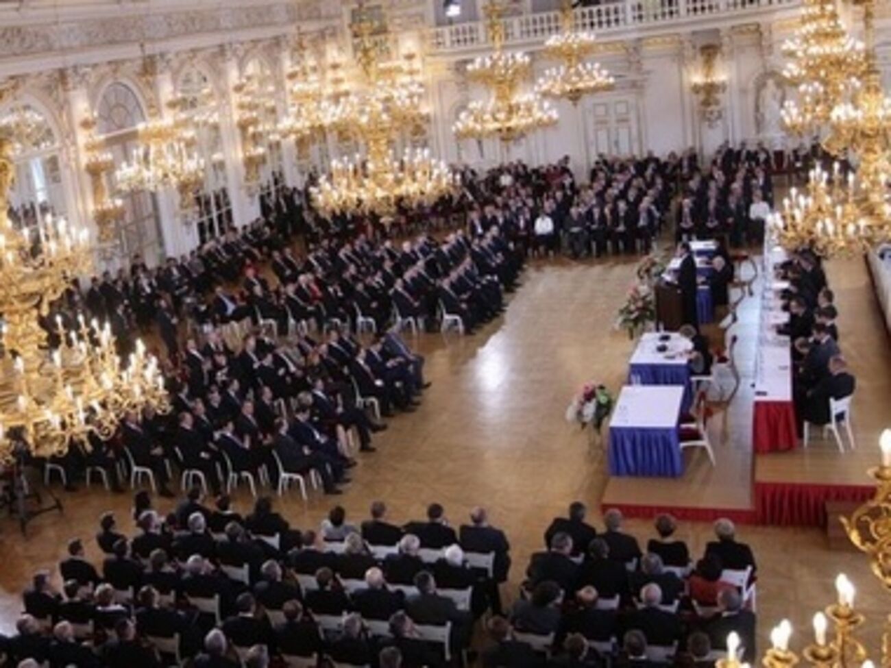 В парламенте Чехии будут обсуждать вопрос новых санкций против России