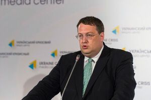 Геращенко заявил, что сам до конца не знает подробностей боев на Саур-Могиле