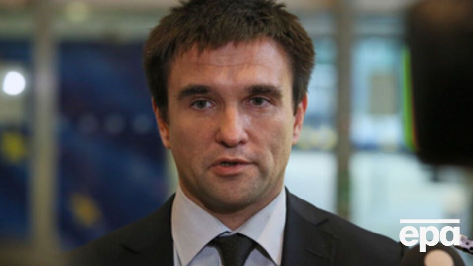 Климкин рассказал еврокомиссару о нарушениях прав человека в Крыму