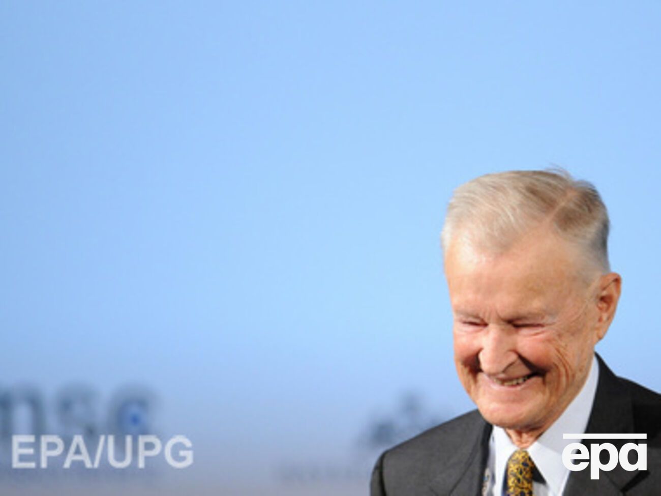 Бжезинский считает, что Путин пытается силой восстановить Советский Союз