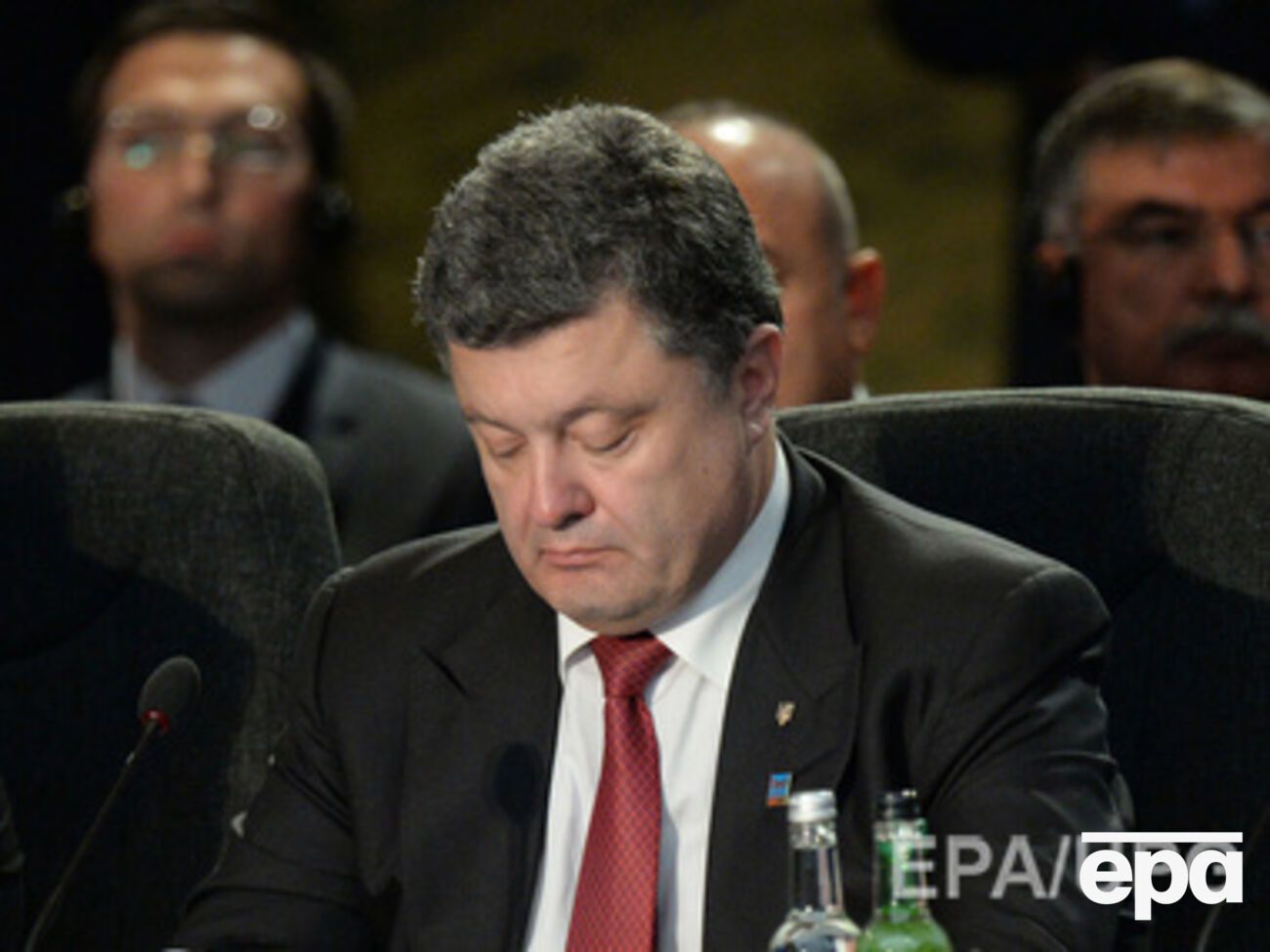 Порошенко участвует в расширенном заседании правительства