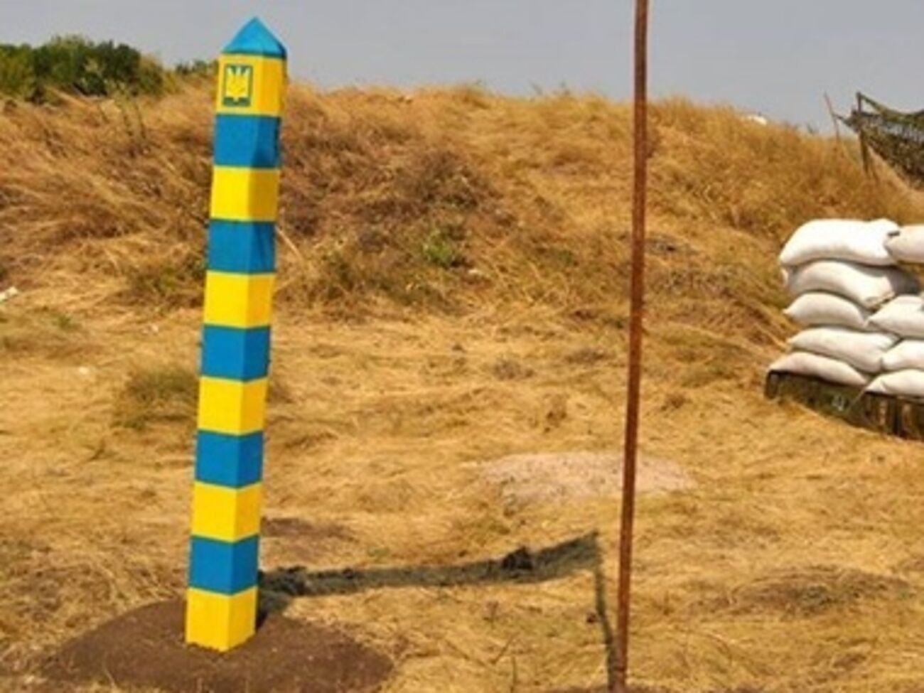 На границе построят около полутора тысяч километров траншей и ходов сообщения