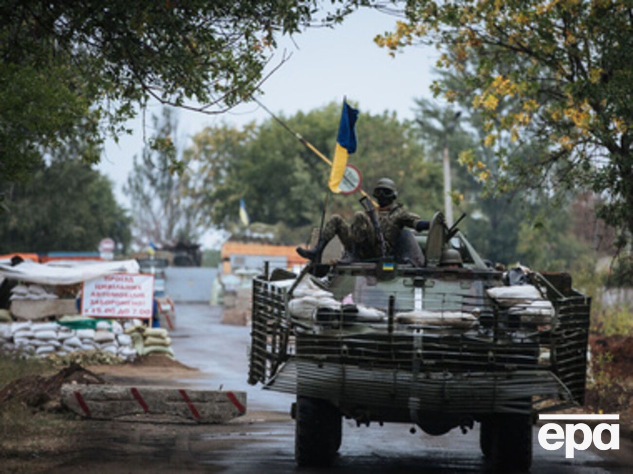 Порошенко рассказал, что Мариуполь защищают три линии обороны