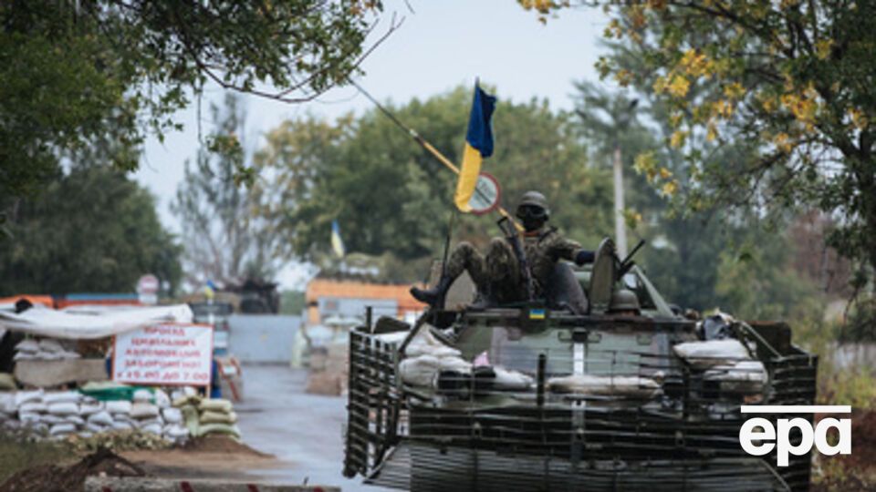 Порошенко рассказал, что Мариуполь защищают три линии обороны