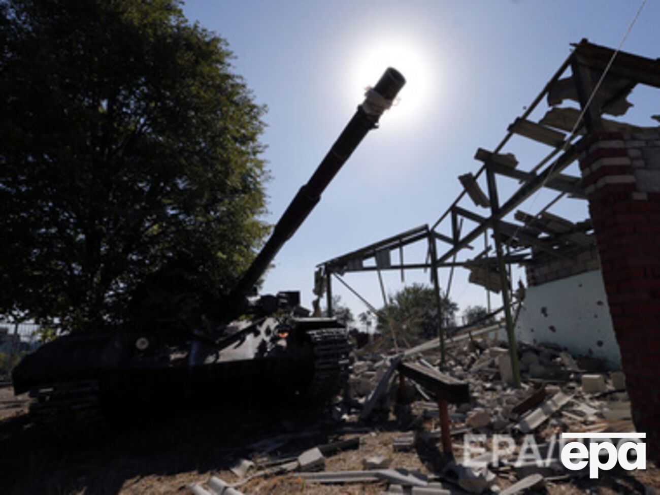 Под Дебальцево украинских военных продолжают обстреливать российские войска