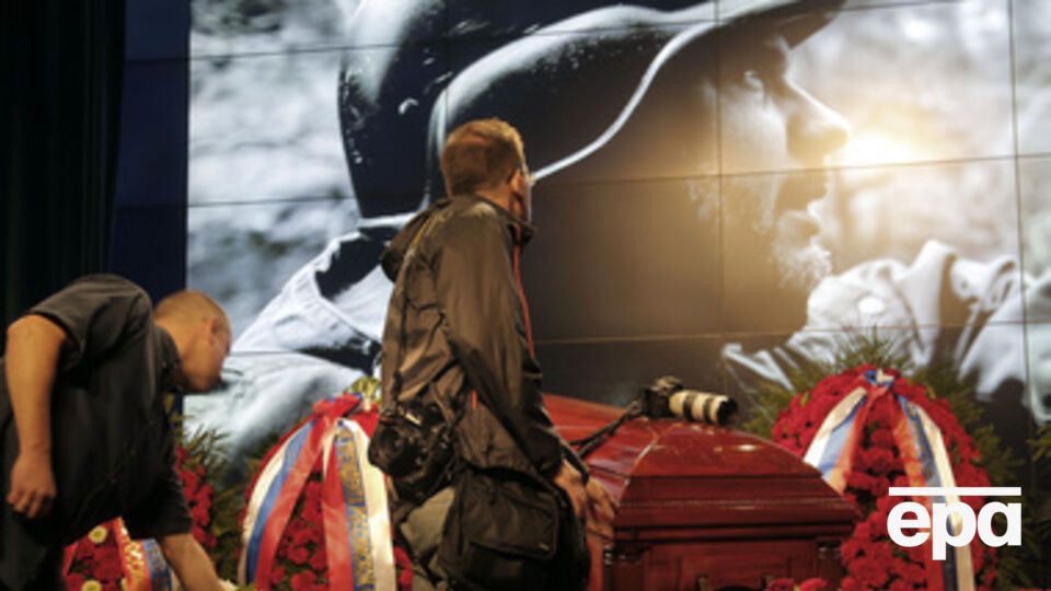 Похороны российского журналиста, погибшего в Украине