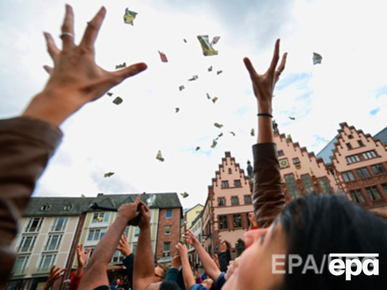 По мнению эксперта, Запад не хочет помочь Украине