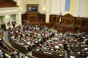 Закон о санкциях завтра вступит в силу