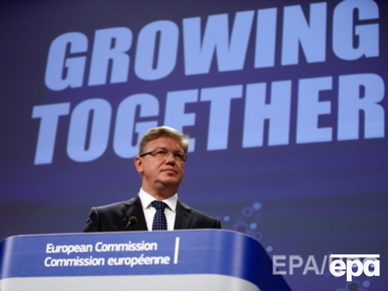 Фюле приедет в Киев