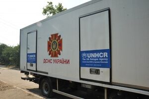 Спасатели доставили гумпомощь на Донбасс