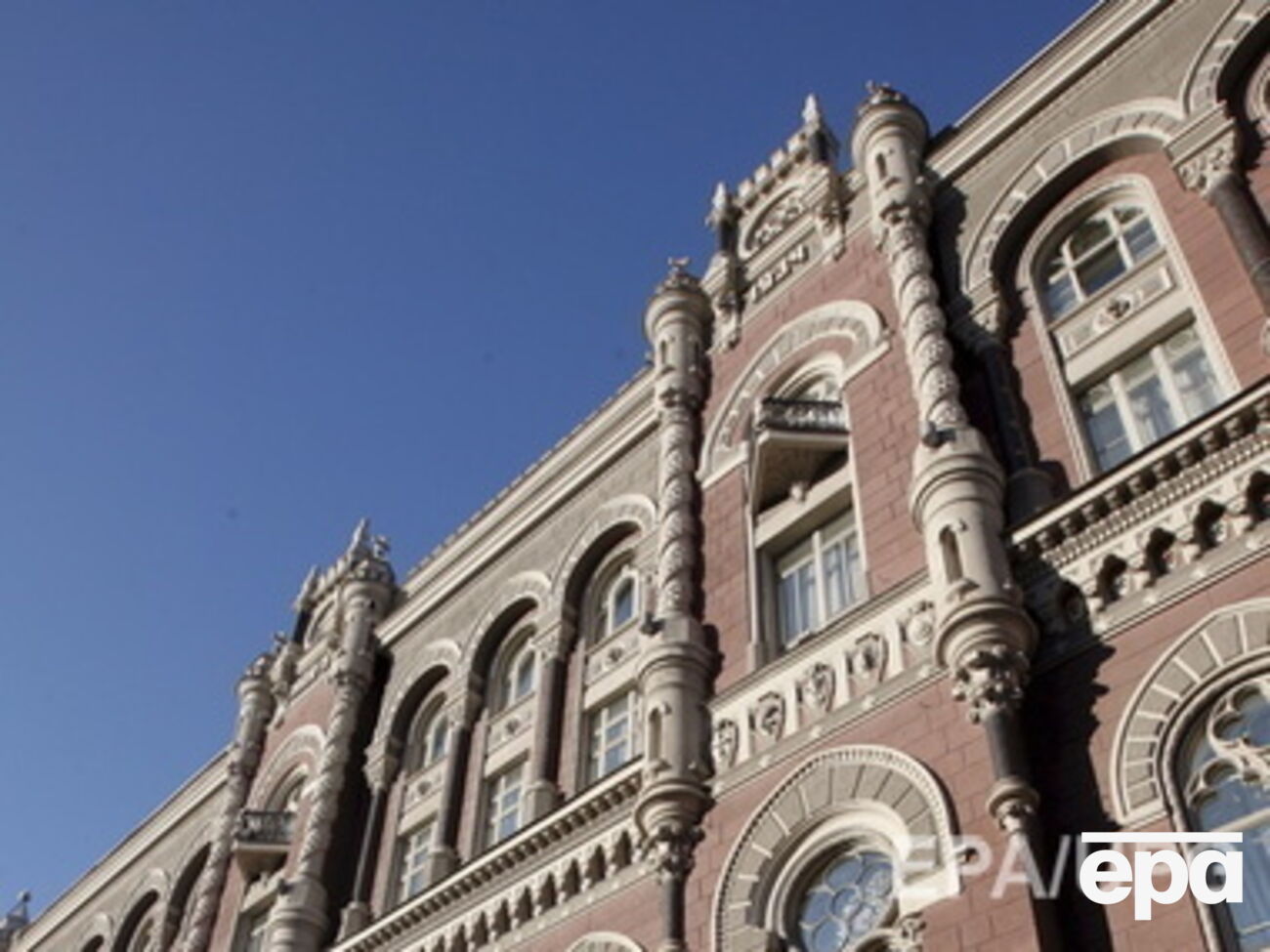 НБУ снял одно из ограничений на валютном рынке