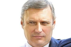 Михаил Касьянов: "Западные санкции не направлены против обычных жителей России, хотя в перспективе отразятся и на них – когда Путин не сможет исполнять свои обещания, касающиеся пенсий и зарплат"